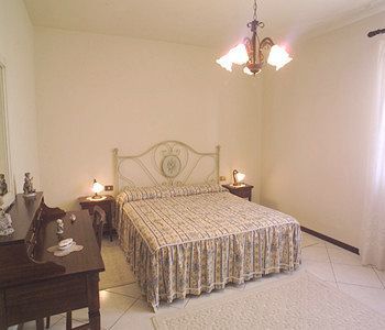 Agriturismo Il Girasole San Gimignano Ngoại thất bức ảnh